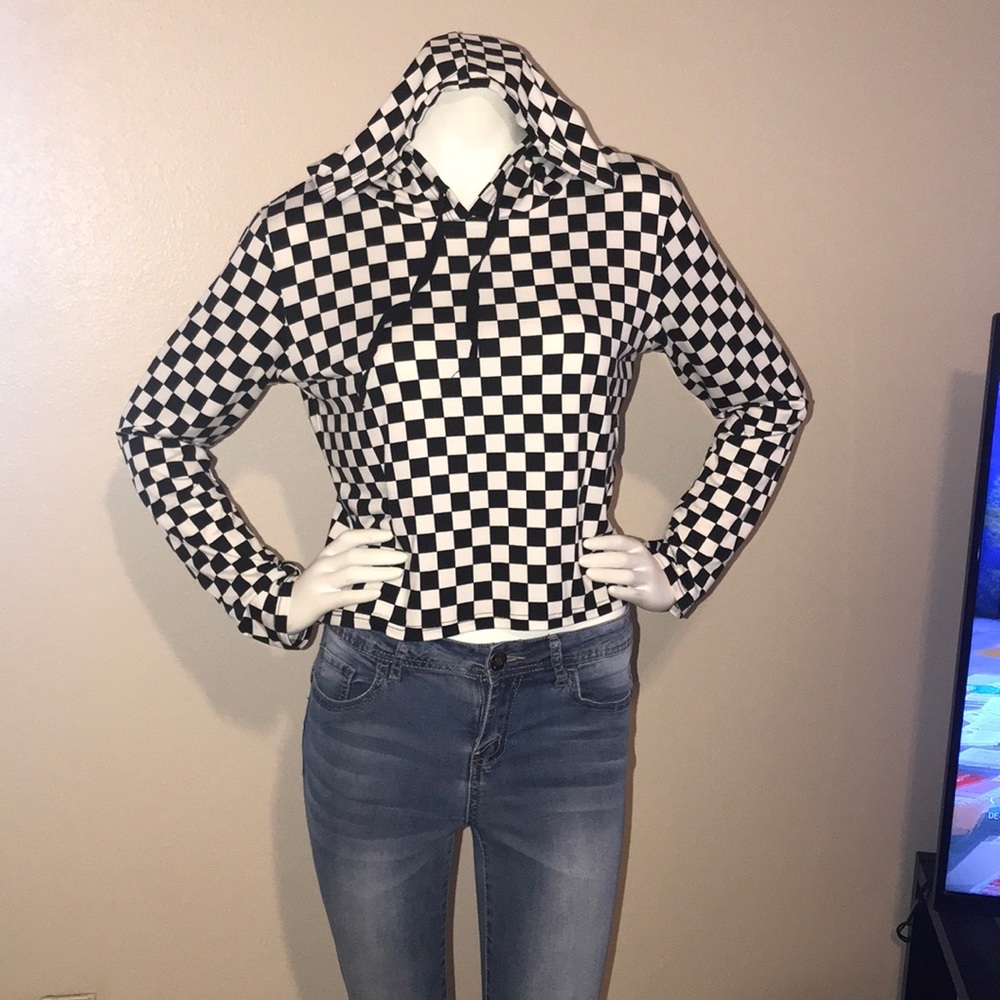 Super soft Free Kisses long sleeve hooded crop top